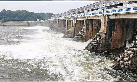 பூண்டி, புழல், செம்பரம்பாக்கம் ஆகிய ஏரிகளுக்கு நீர்வரத்து அதிகரிப்பு