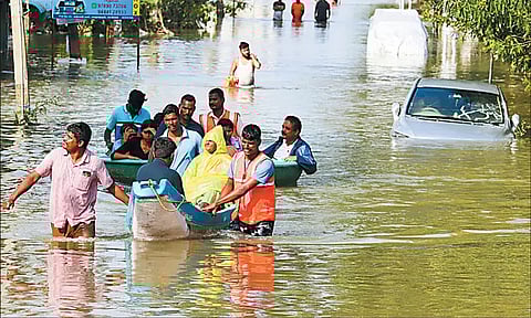 மீட்பு மற்றும் நிவாரண உதவிக்கு தொலைபேசி எண்கள் அறிவிப்பு