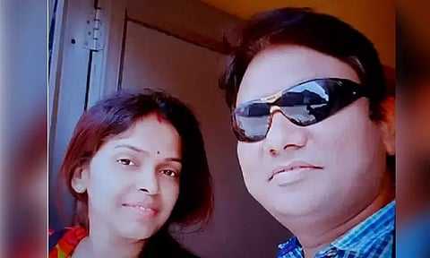 மன அழுத்தம்: மனைவி, குழந்தைகளை சுத்தியலால் அடித்துக்கொன்று டாக்டர் தூக்கிட்டு தற்கொலை