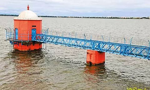 புழல் ஏரி பாதுகாப்பாக உள்ளது; மக்கள் பதற்றம் அடைய தேவையில்லை - தமிழ்நாடு அரசு