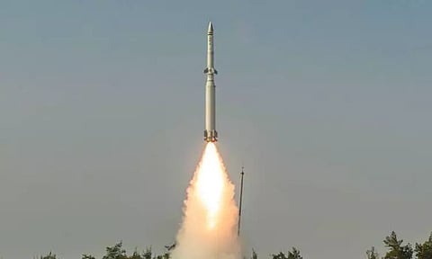 அக்னி-1 குறுகிய தொலைவு ஏவுகணை பரிசோதனை வெற்றி