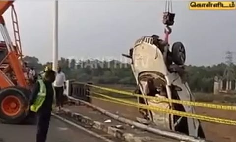 திருச்சி அருகே கொள்ளிடம் ஆற்றில் கார் கவிழ்ந்து விபத்து - கேரளாவைச் சேர்ந்த தம்பதி உயிரிழப்பு