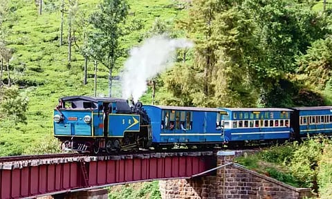 நீலகிரி மலை ரெயில் சேவை மேலும் 2 நாட்களுக்கு ரத்து