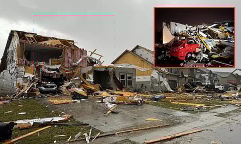 அமெரிக்கா: சூறாவளி புயல், பலத்த இடி, மின்னலால் 6 பேர் பலி