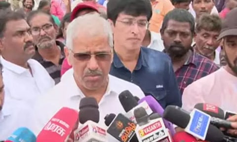 வெள்ளத்தால் தேங்கிய குப்பைகளை அகற்றும் பணி தீவிரம் - தலைமைச் செயலாளர் சிவ்தாஸ் மீனா