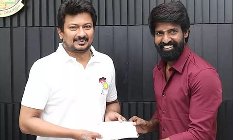 மிக்ஜம் புயல் பாதிப்பு: அம்மன் உணவகம் சார்பில் நடிகர் சூரி ரூ.10 லட்சம் நிதியுதவி