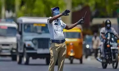 சென்னை ஓஎம்ஆர் சாலையில் போக்குவரத்து மாற்றம் - மாநகர போக்குவரத்து காவல்துறை அறிவிப்பு