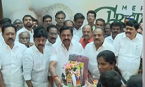 முதல்-அமைச்சர் மு.க ஸ்டாலின் நிவாரணத் தொகை கேட்க டெல்லி செல்லவில்லை: எடப்பாடி பழனிசாமி தாக்கு