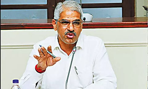 ஐ.ஏ.எஸ். அதிகாரிகள் இடமாற்றம்