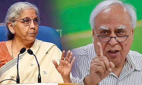 பெருகிவரும் இந்தியாவின் கடன், வேலையில்லா திண்டாட்டம் பற்றி கவலைப்படுங்கள் - நிர்மலா சீதாராமனுக்கு கபில்சிபல் அறிவுறுத்தல்