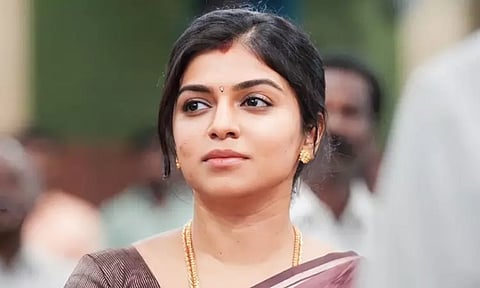 எல்லோரும் ரிஸ்க் எடுத்துதான் நடித்திருக்கிறோம் -ரவீனா ரவி