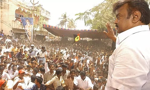 விண்ணுலகத்தில் யாருக்கு பசித்ததோ...இன்ஸ்டா பக்கத்தில் உருக்கமாக பதிவிட்ட ரசிகர்...!