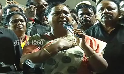 '2 நாட்களில் 15 லட்சம் பேர் கேப்டனுக்கு அஞ்சலி செலுத்தியுள்ளனர்' - பிரேமலதா விஜயகாந்த்