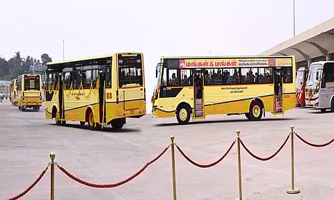 கிளாம்பாக்கம் பேருந்து முனையத்தில் இருந்து பேருந்து சேவை தொடக்கம் - கோயம்பேடு செல்லுமா பேருந்துகள்? அமைச்சர் சிவசங்கர் விளக்கம்