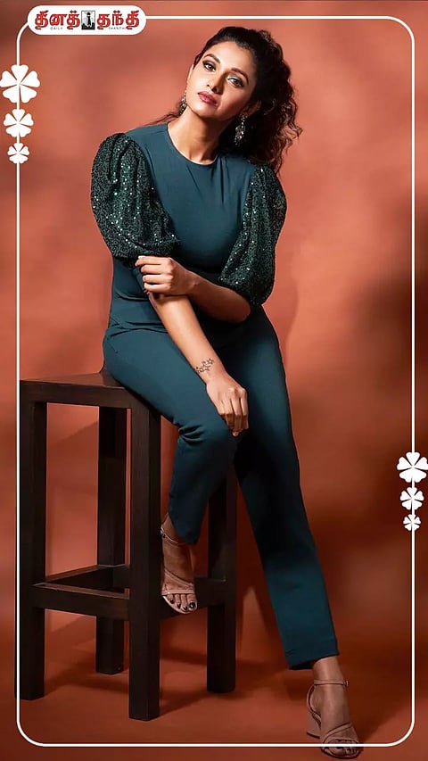 credit:instagram@Priya BhavaniShankar