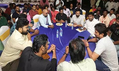 மிக்ஜம் புயல் பாதிப்புகளின்போது களப்பணியாற்றிய தன்னார்வலர்கள் - அமைச்சர் உதயநிதி ஸ்டாலின் நேரில் பாராட்டு