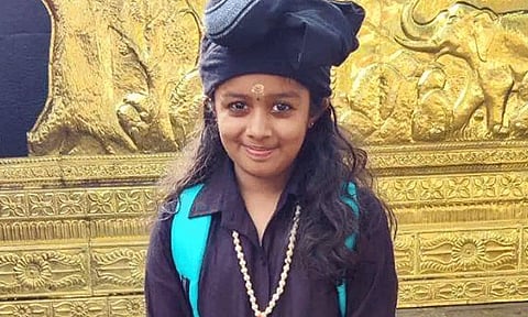 சபரிமலைக்கு 50-வது முறையாக யாத்திரை... 10 வயது சிறுமி சாதனை...!