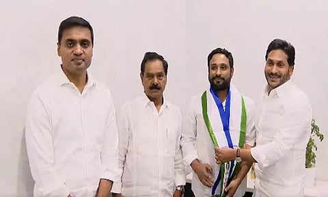 சேர்ந்த ஒரே வாரத்தில் ஒய்.எஸ்.ஆர் காங்கிரஸ் கட்சியில் இருந்து விலகிய அம்பத்தி ராயுடு