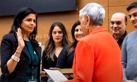 அமெரிக்காவின் மாண்ட்கோமெரி நகர மேயராக பதவியேற்ற முதல் இந்திய-அமெரிக்க பெண்