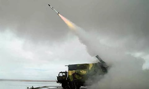 இந்தியாவின் 'ஆகாஷ்-என்ஜி' ஏவுகணை பரிசோதனை வெற்றி