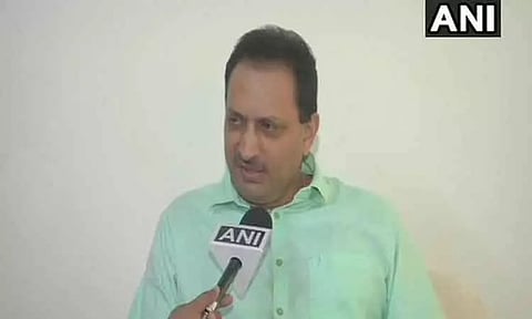 'பசு வதை சாபத்தால் இந்திரா காந்தியும், சஞ்சய் காந்தியும் உயிரிழந்தனர்' - பா.ஜ.க. எம்.பி. சர்ச்சை பேச்சு