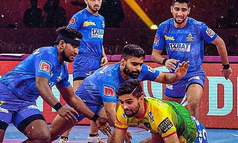 புரோ கபடி லீக்; பாட்னா பைரேட்ஸ் அணியை வீழ்த்தி தமிழ் தலைவாஸ் அபார வெற்றி..!