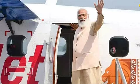 தமிழகத்தில் 3 நாட்கள் சுற்றுப்பயணம்: சென்னை வந்தார் பிரதமர் மோடி- உற்சாக வரவேற்பு