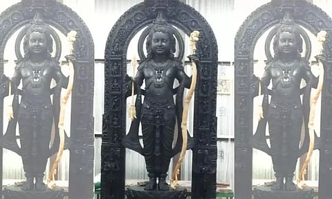 அயோத்தி கோவில் கருவறையில் உள்ள பாலராமர் சிலைக்கு புனித நீரால் அபிஷேகம்