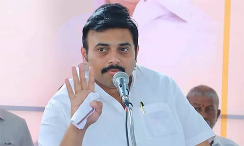 அமைச்சர் மதிவேந்தன் மருத்துவமனையில் அனுமதி