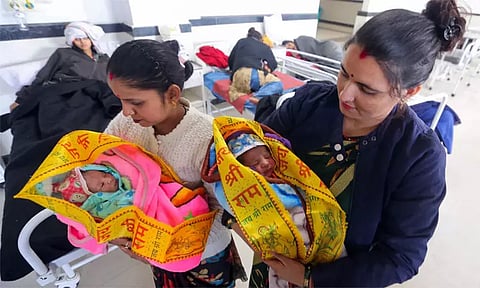 ராமர் சிலை பிரதிஷ்டை நாளில் பிறந்த குழந்தைகளுக்கு ராம், சீதா என பெயர் சூட்டி மகிழ்ந்த பெற்றோர்கள்