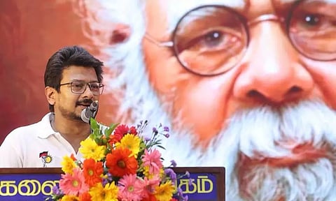 நாடாளுமன்றத் தேர்தலில் இளைஞர்களுக்கு அதிக வாய்ப்பு கொடுங்கள் - டி.ஆர்.பாலுவிடம் கோரிக்கை வைத்த உதயநிதி