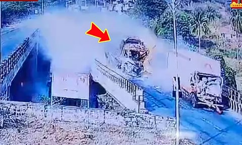 தருமபுரி அருகே லாரி மோதி விபத்து - 3 பேர் பலி