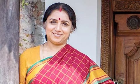 நாம் ராமரின் பக்தர்கள் - பரபரப்பை ஏற்படுத்திய நடிகை ரேவதி