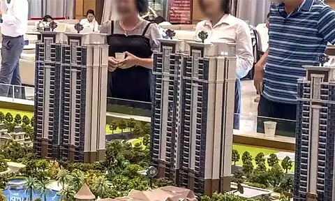 'வீடு வாங்கினால் மனைவி இலவசம்' என அறிவித்த ரியல் எஸ்டேட் நிறுவனம்