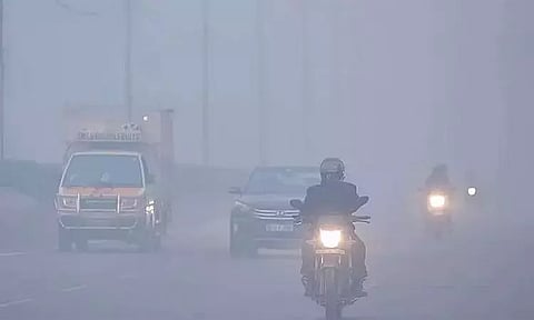 தமிழகத்தில் நாளை ஓரிரு இடங்களில் லேசான பனிமூட்டத்திற்கு வாய்ப்பு: சென்னை வானிலை மையம்