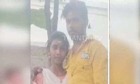 ஓடும் பேருந்தில் இருந்து தள்ளிவிட்டதில் 5 மாத கர்ப்பிணி உயிரிழப்பு - கணவன் வெறிச்செயல்