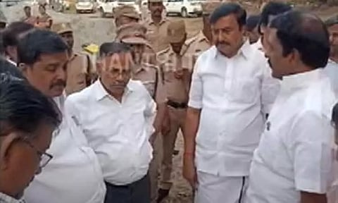 தமிழில் பெயர் பலகைகள்; ஈரோட்டில் விழிப்புணர்வு நிகழ்ச்சி - அமைச்சர் மு.பெ.சாமிநாதன் தகவல்