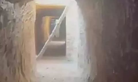 சத்தீஸ்கர்: நக்சலைட்டுகளால் உருவாக்கப்பட்ட 70 மீட்டர் நீள சுரங்கப்பாதை கண்டுபிடிப்பு