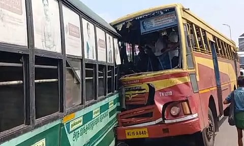 தமிழக - கேரள அரசு பேருந்துகள் நேருக்கு நேர் மோதி விபத்து.. 10 பேர் படுகாயம்