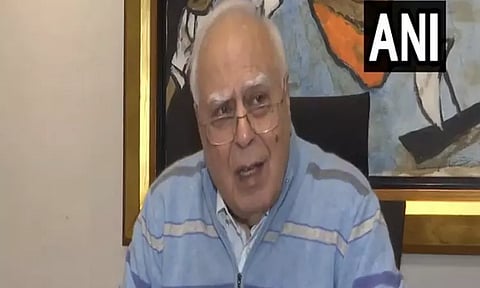 பா.ஜனதா தலைவர்கள் மீது அமலாக்கத்துறை நடவடிக்கை எடுப்பதில்லை - கபில் சிபல் தாக்கு