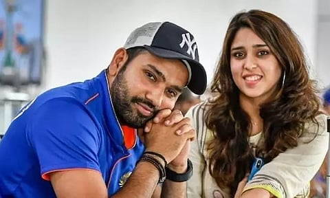 கடந்த இரு சீசனில் பேட்டிங்கில் தடுமாறியதாக கூறிய பவுச்சர்: ரோகித் சர்மாவின் மனைவி பதிலடி