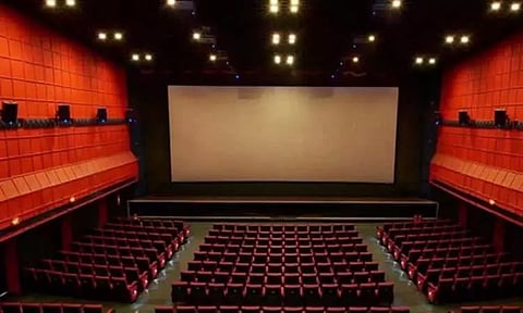 திரையரங்கில் டிக்கெட் கட்டணங்களை குறைக்க வேண்டும் - தயாரிப்பாளர் சங்கம் கோரிக்கை