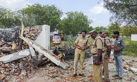 விருதுநகர் பட்டாசு ஆலை விபத்து தொடர்பாக ஒருவர் கைது