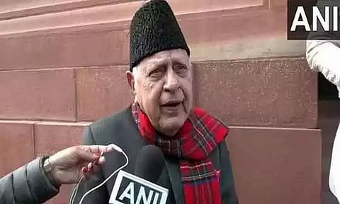 காஷ்மீரின் முதல் மின்சார ரெயிலை தொடங்கி வைத்த பிரதமர் மோடிக்கு பரூக் அப்துல்லா பாராட்டு