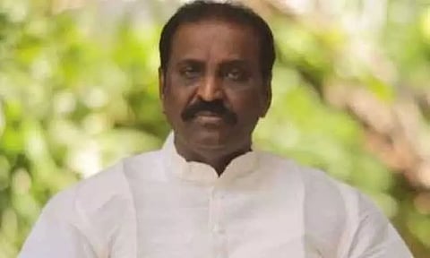 உலகமயம், தொழில்நுட்பம் என்ற பசிகொண்ட பற்கள் இரண்டும் தாய்மொழியின் தசைகளைத் தின்னுகின்றன - வைரமுத்து