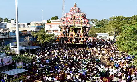 திருச்செந்தூர் சுப்பிரமணிய சுவாமி கோவிலில் மாசி திருவிழா தேரோட்டம் கோலாகலம்