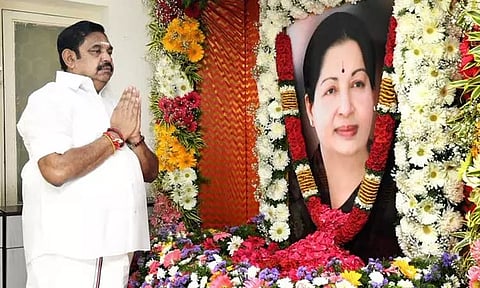 ஜெயலலிதா திருவுருவப் படத்திற்கு அ.தி.மு.க. பொதுச்செயலாளர் எடப்பாடி பழனிசாமி மலர் தூவி மரியாதை