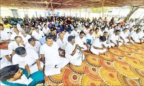 ராமேசுவரம் மீனவர்களின் உண்ணாவிரதப் போராட்டம் வாபஸ்