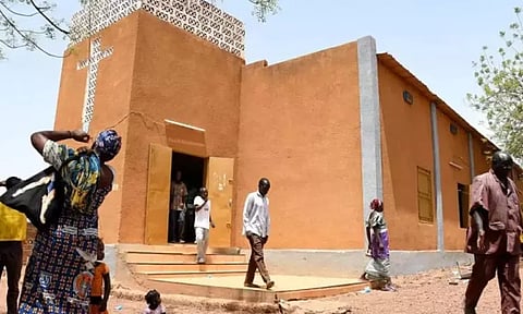 மதவழிபாட்டின்போது துப்பாக்கி சூடு - 15 பேர் பலி