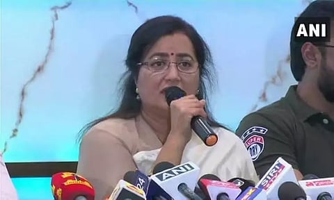 தேர்தலில் சுயேட்சையாக போட்டியா?- நடிகை சுமலதா விளக்கம்